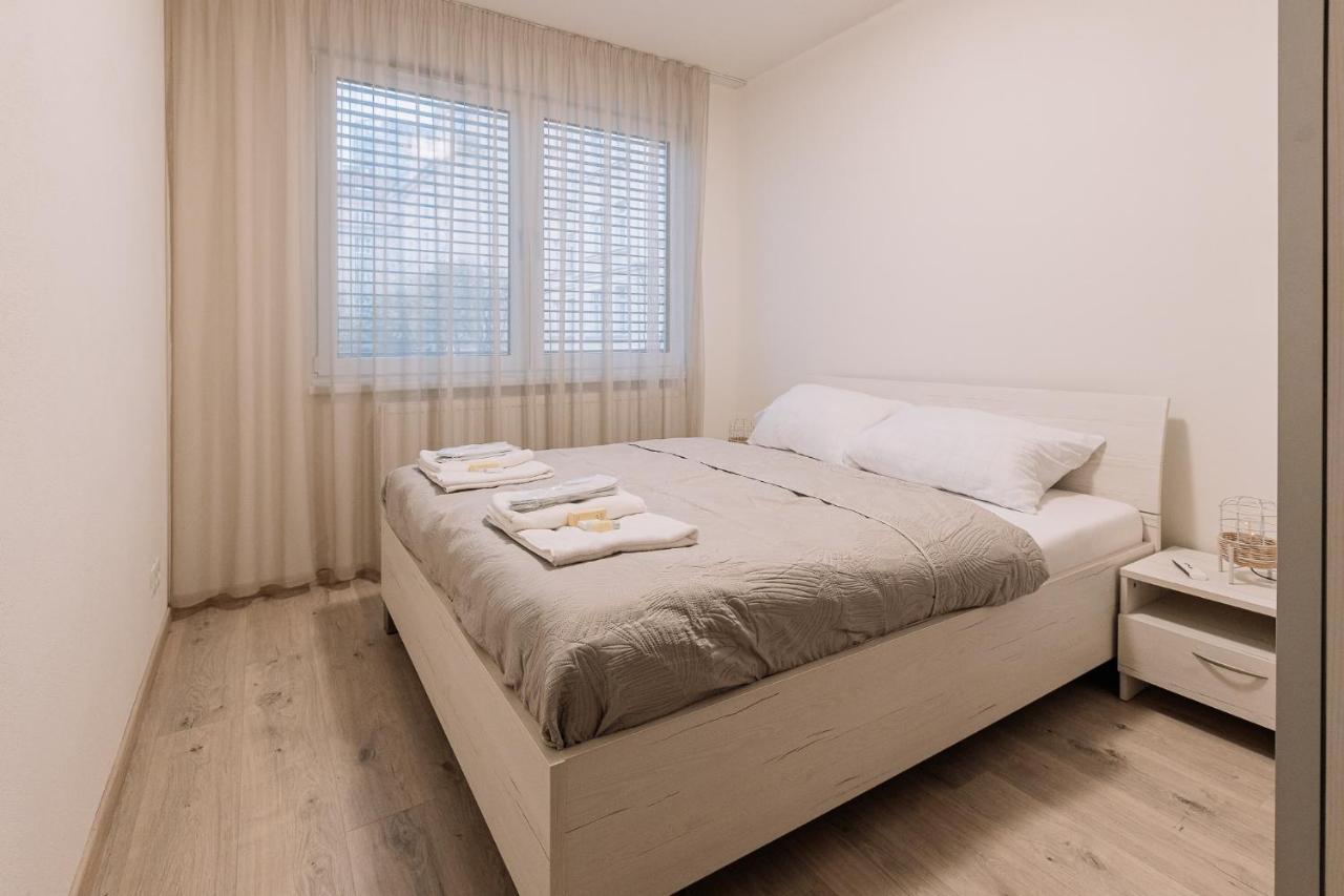 Skau Dunajska 58A Apt3 Apartman Pozsony Kültér fotó